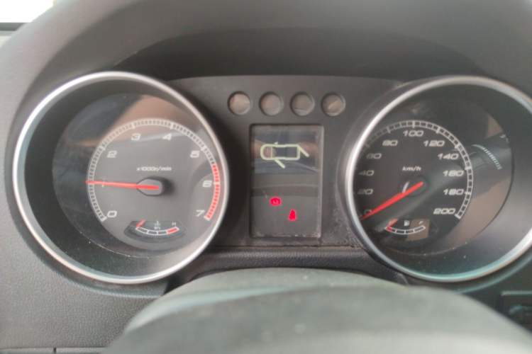 Used BAIC Off-Road BJ40 2017 40L 2.3T Automatic All-Wheel Drive Ring of the Tower Champion Edition Instrument Cluster