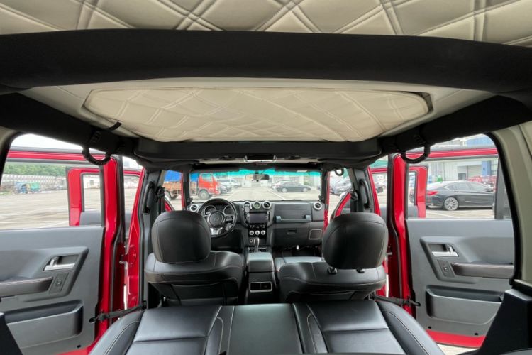 Used BAIC Off-Road BJ40 2017 40L 2.3T Automatic All-Wheel Drive Ring of the Tower Champion Edition Interior 1