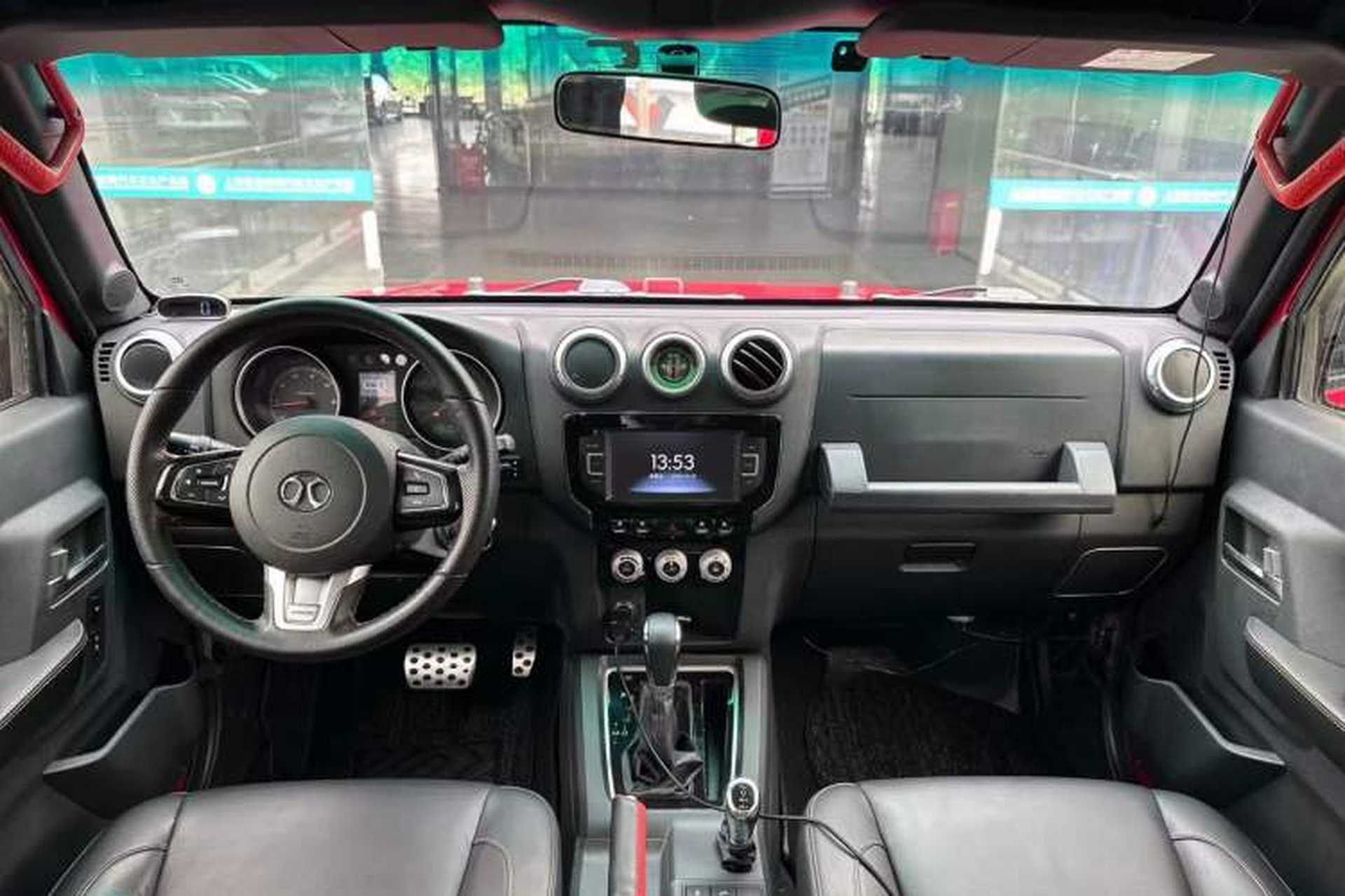 Used BAIC Off-Road BJ40 2017 40L 2.3T Automatic All-Wheel Drive Ring of the Tower Champion Edition Interior 2