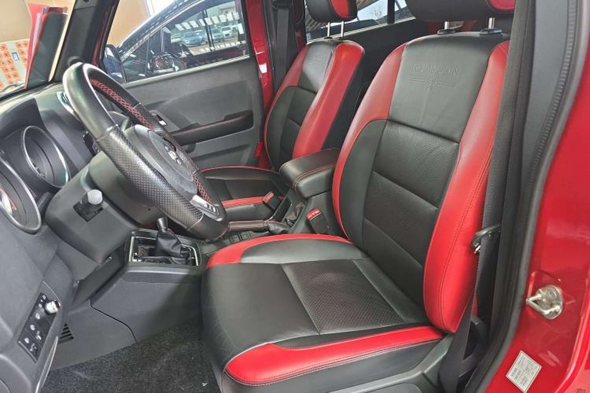 Used BAIC Off-Road BJ40 2017 40L 2.3T Automatic All-Wheel Drive Ring of the Tower Champion Edition Left Front Seat