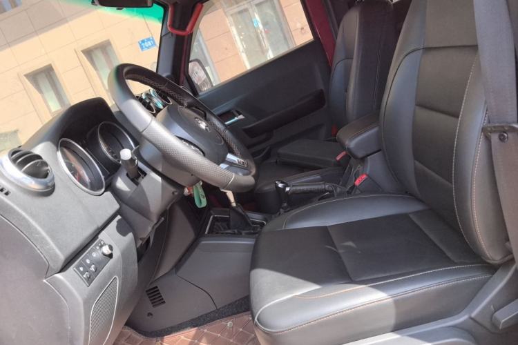 Used BAIC Off-Road BJ40 2017 40L 2.3T Automatic All-Wheel Drive Ring of the Tower Champion Edition Left Front Seat