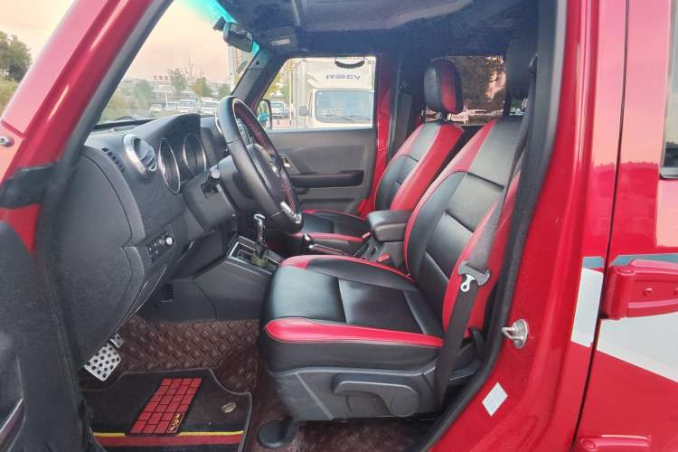 Used BAIC Off-Road BJ40 2017 40L 2.3T Automatic All-Wheel Drive Ring of the Tower Champion Edition Left Front Seat