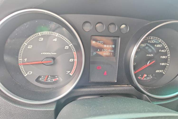 Used BAIC Off-Road BJ40 2017 40L 2.3T Automatic All-Wheel Drive Ring of the Tower Champion Edition Odometer Close Up