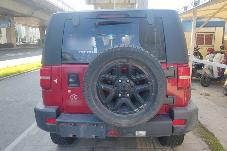Used BAIC Off-Road BJ40 2017 40L 2.3T Automatic All-Wheel Drive Ring of the Tower Champion Edition Rear