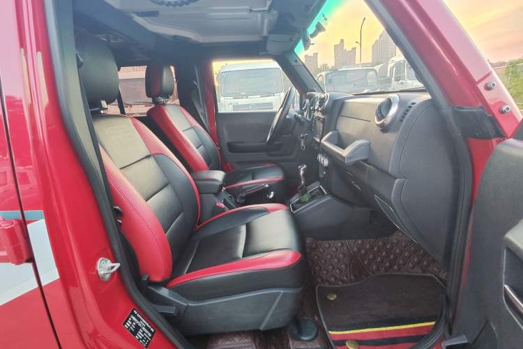 Used BAIC Off-Road BJ40 2017 40L 2.3T Automatic All-Wheel Drive Ring of the Tower Champion Edition Right Front Seat