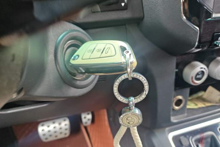 Used BAIC Off-Road BJ40 2017 40L 2.3T Automatic All-Wheel Drive Ring of the Tower Champion Edition Vehicle Key