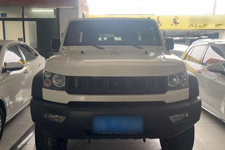 Used BAIC Off-Road BJ40 2017 40L 2.3T Automatic All-Wheel Drive Ring of the Tower Champion Edition Exterior 1