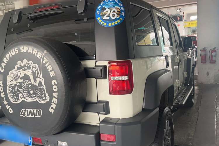 Used BAIC Off-Road BJ40 2017 40L 2.3T Automatic All-Wheel Drive Ring of the Tower Champion Edition Exterior 3