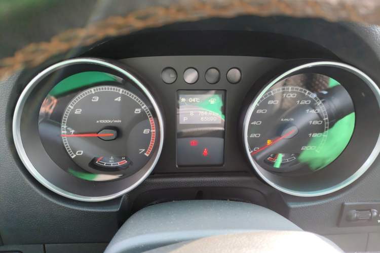 Used BAIC Off-Road BJ40 2017 40L 2.3T Automatic All-Wheel Drive Ring of the Tower Champion Edition Instrument Cluster