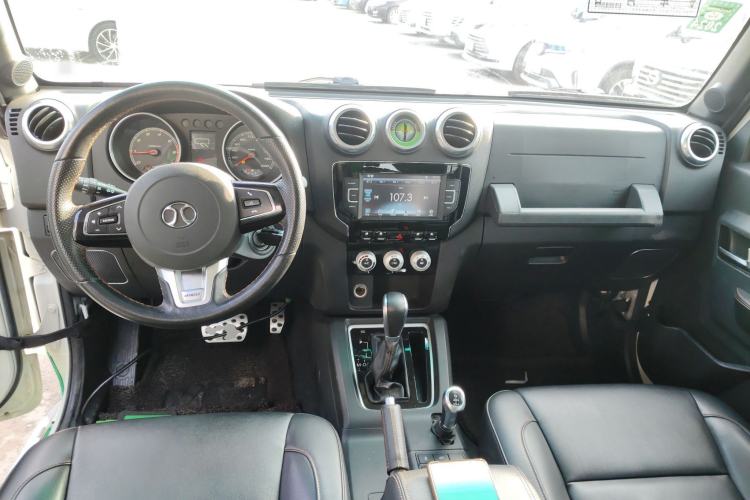 Used BAIC Off-Road BJ40 2017 40L 2.3T Automatic All-Wheel Drive Ring of the Tower Champion Edition Interior 2