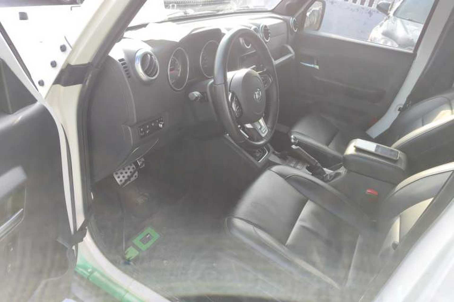 Used BAIC Off-Road BJ40 2017 40L 2.3T Automatic All-Wheel Drive Ring of the Tower Champion Edition Interior 3