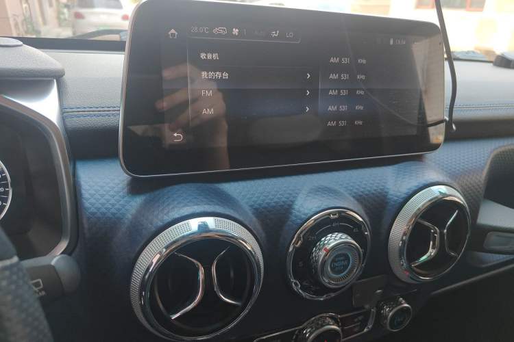 Used BAIC Off-Road BJ40 2018 PLUS 2.3T Automatic Four-Wheel Drive Premium Edition China V Audio And AC Panel