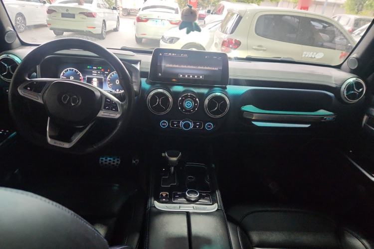 Used BAIC Off-Road BJ40 2018 PLUS 2.3T Automatic Four-Wheel Drive Premium Edition China V Center Console