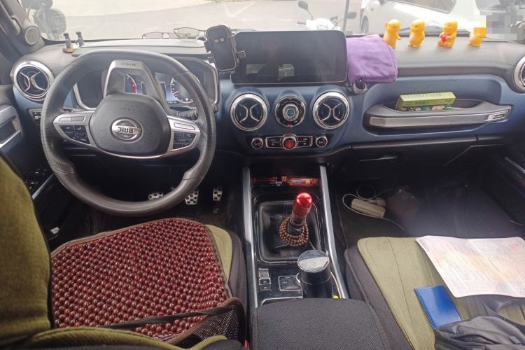 Used BAIC Off-Road BJ40 2018 PLUS 2.0D Manual Four-Wheel Drive Prestige Model China V Emission Standard Center Console