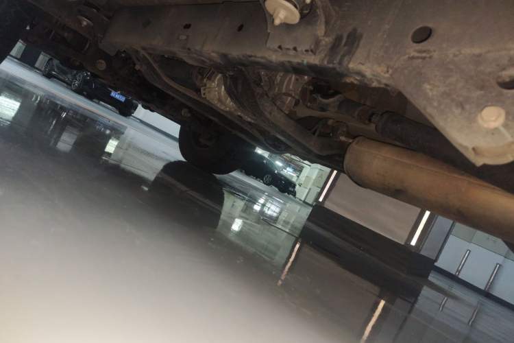 Used BAIC Off-Road BJ40 2018 PLUS 2.3T Automatic Four-Wheel Drive Flagship Version China V Emission Standard Chassis Rear Left