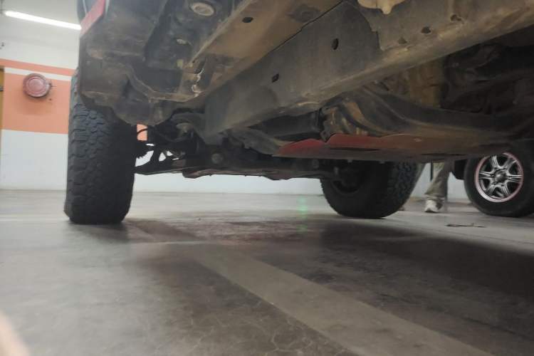 Used BAIC Off-Road BJ40 2018 PLUS 2.3T Automatic Four-Wheel Drive Flagship Version China V Emission Standard Chassis Rear Left