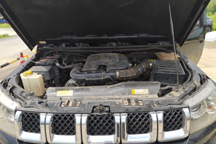 Used BAIC Off-Road BJ40 2018 40L 2.0T Manual Diesel Four-Wheel Drive Prestige Edition Engine Bay