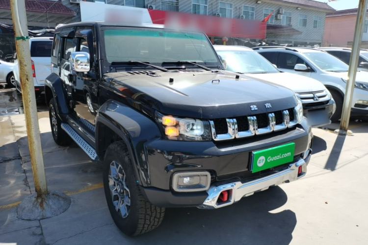 Used BAIC Off-Road BJ40 2018 PLUS 2.3T Automatic Four-Wheel Drive Premium Edition China V Exterior 1