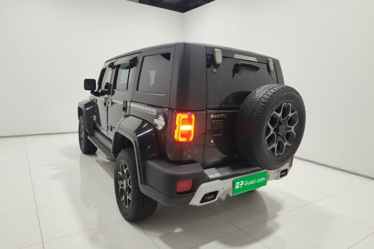 Used BAIC Off-Road BJ40 2018 PLUS 2.3T Automatic Four-Wheel Drive Premium Edition China V Exterior 2