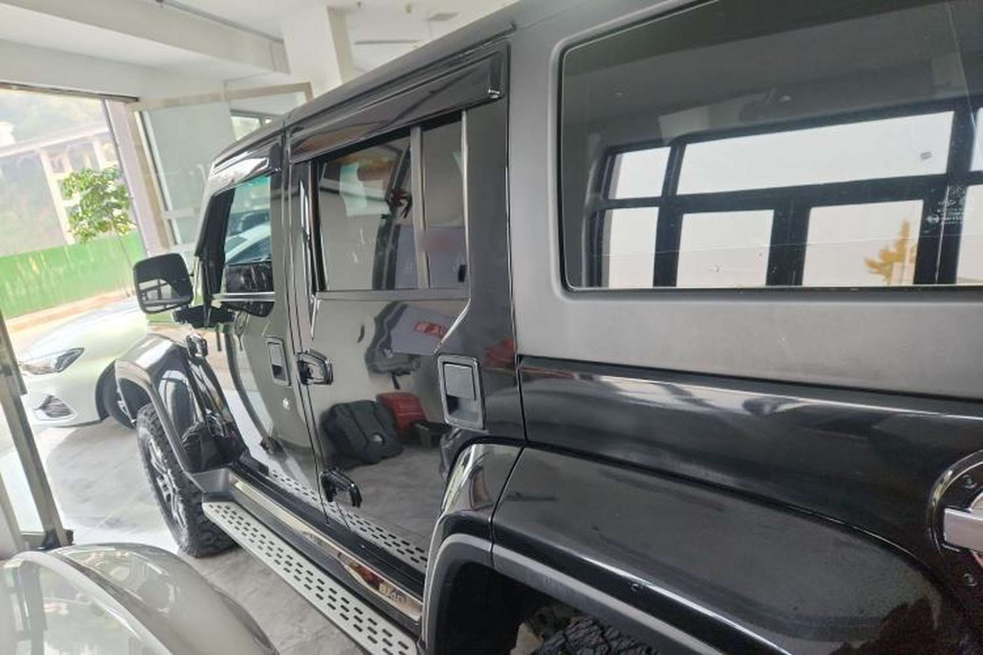 Used BAIC Off-Road BJ40 2018 PLUS 2.0T Automatic Four-Wheel Drive Urban Hunter Edition Exterior 3
