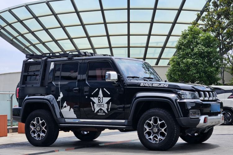 Used BAIC Off-Road BJ40 2018 PLUS 2.3T Automatic Four-Wheel Drive Premium Edition China V Exterior 3