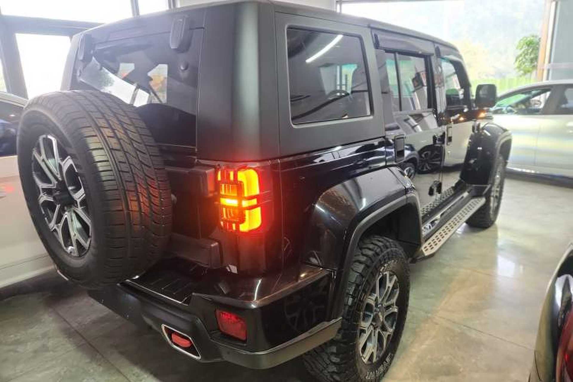 Used BAIC Off-Road BJ40 2018 PLUS 2.0T Automatic Four-Wheel Drive Urban Hunter Edition Exterior 5
