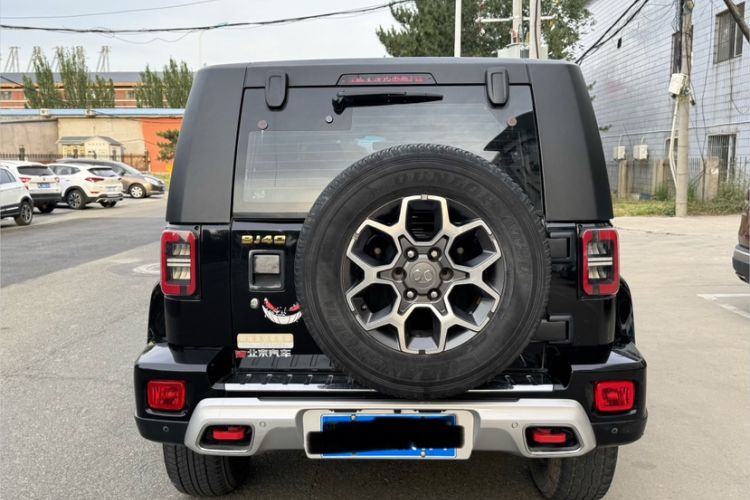 Used BAIC Off-Road BJ40 2018 PLUS 2.3T Automatic Four-Wheel Drive Premium Edition China V Exterior 5