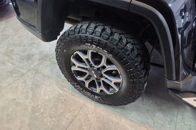 Used BAIC Off-Road BJ40 2018 PLUS 2.0T Automatic Four-Wheel Drive Urban Hunter Edition Exterior 8