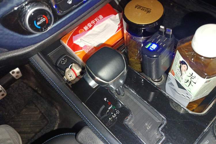 Used BAIC Off-Road BJ40 2018 PLUS 2.3T Automatic Four-Wheel Drive Premium Edition China V Gear Lever