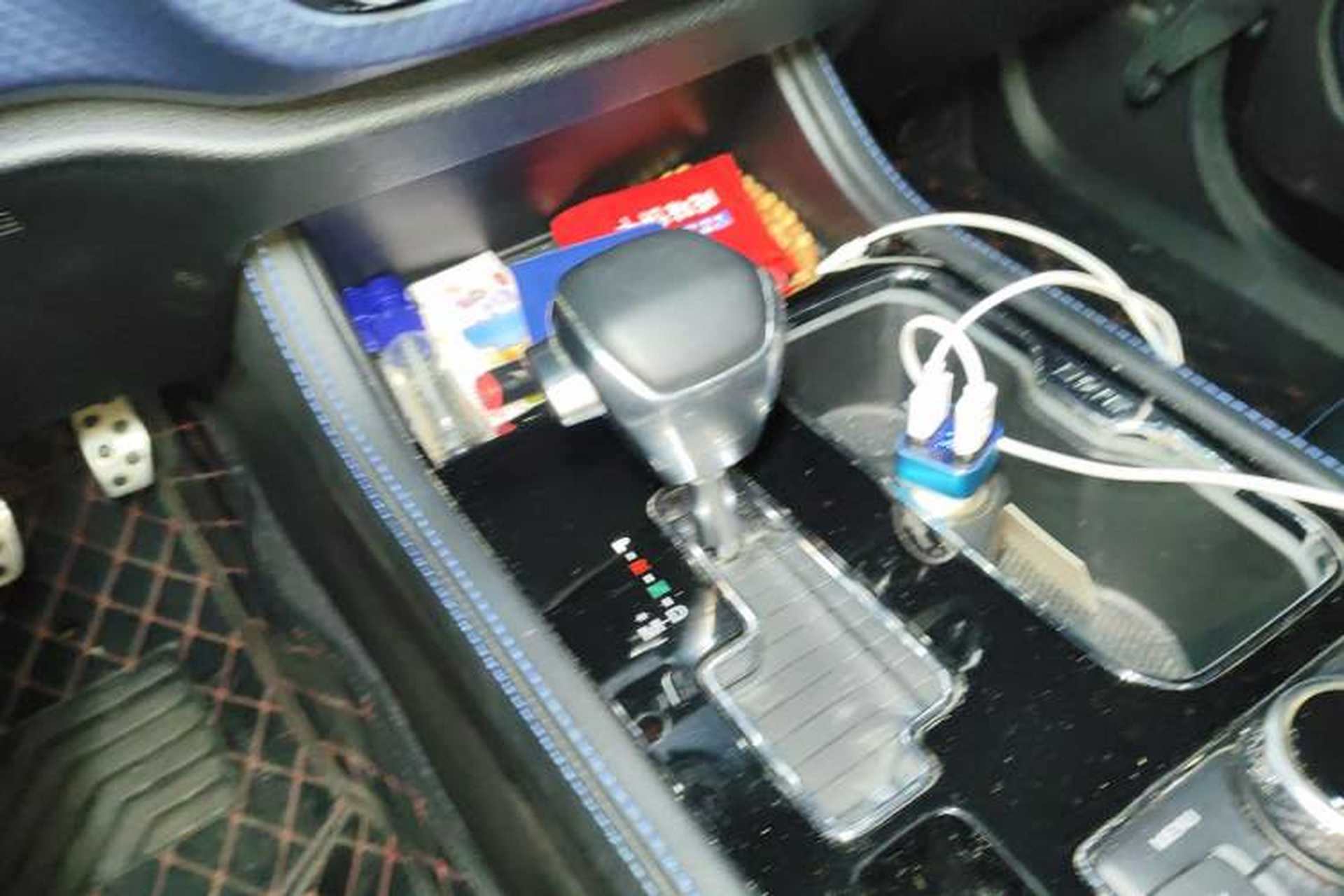 Used BAIC Off-Road BJ40 2018 PLUS 2.3T Automatic Four-Wheel Drive Premium Edition China V Gear Lever
