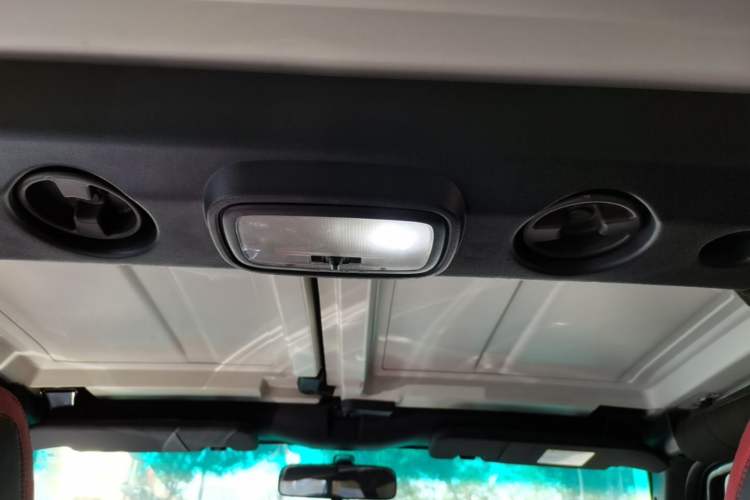 Used BAIC Off-Road BJ40 2018 PLUS 2.3T Automatic Four-Wheel Drive Premium Edition China V Headliner