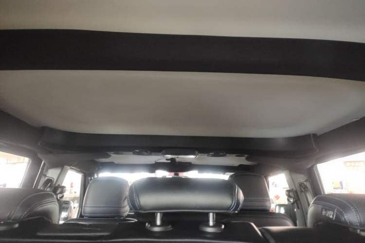 Used BAIC Off-Road BJ40 2018 PLUS 2.3T Automatic Four-Wheel Drive Premium Edition China V Headliner