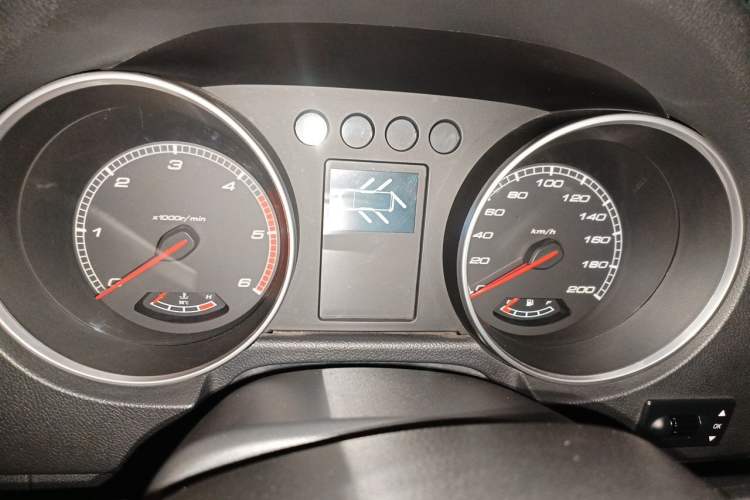 Used BAIC Off-Road BJ40 2018 40L 2.0T Manual Diesel Four-Wheel Drive Prestige Edition Instrument Cluster