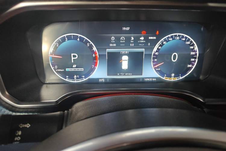 Used BAIC Off-Road BJ40 2018 PLUS 2.3T Automatic Four-Wheel Drive Premium Edition China V Instrument Cluster