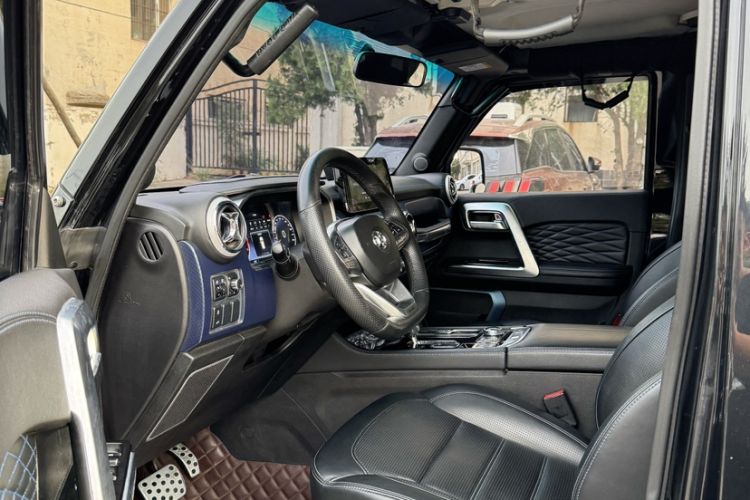 Used BAIC Off-Road BJ40 2018 PLUS 2.3T Automatic Four-Wheel Drive Premium Edition China V Interior 1