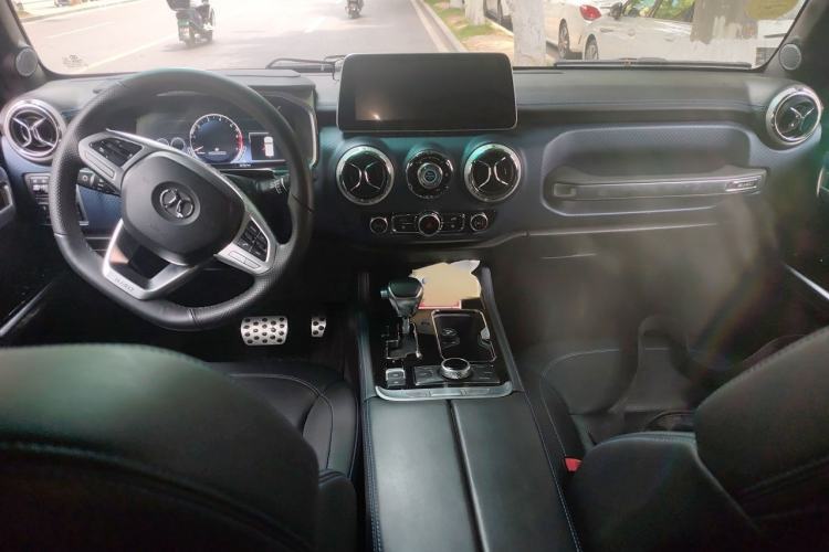 Used BAIC Off-Road BJ40 2018 PLUS 2.3T Automatic Four-Wheel Drive Premium Edition China V Interior 2