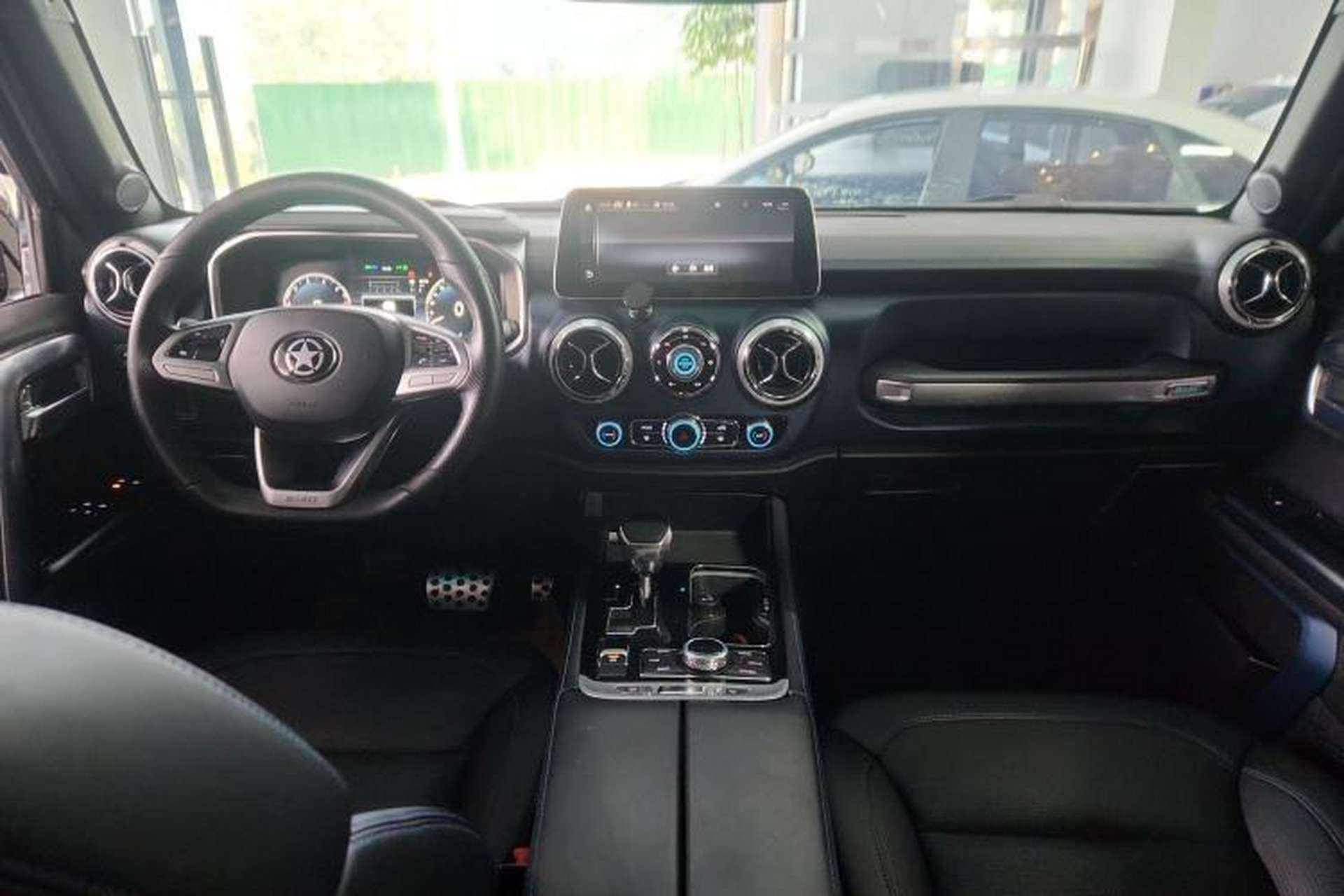 Used BAIC Off-Road BJ40 2018 PLUS 2.0T Automatic Four-Wheel Drive Urban Hunter Edition Interior 2