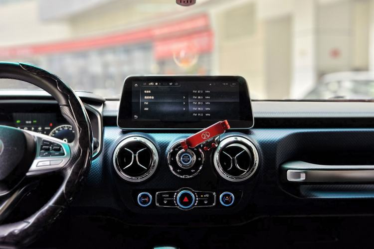 Used BAIC Off-Road BJ40 2018 PLUS 2.3T Automatic Four-Wheel Drive Premium Edition China V Interior 9