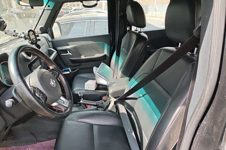 Used BAIC Off-Road BJ40 2018 40L 2.0T Manual Diesel Four-Wheel Drive Prestige Edition Left Front Seat
