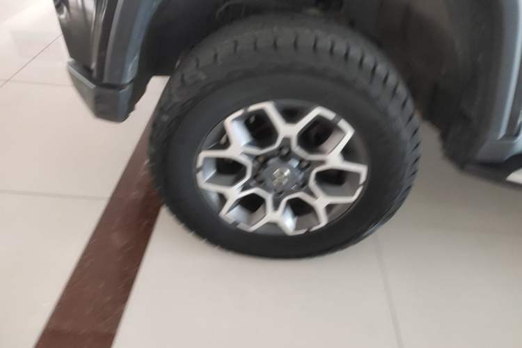 Used BAIC Off-Road BJ40 2018 PLUS 2.3T Automatic Four-Wheel Drive Premium Edition China V Left Front Wheel Hub
