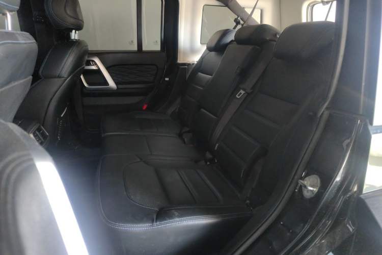 Used BAIC Off-Road BJ40 2018 PLUS 2.3T Automatic Four-Wheel Drive Flagship Version China V Emission Standard Left Rear Seat