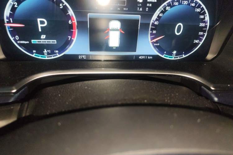 Used BAIC Off-Road BJ40 2018 PLUS 2.3T Automatic Four-Wheel Drive Flagship Version China V Emission Standard Odometer Close Up