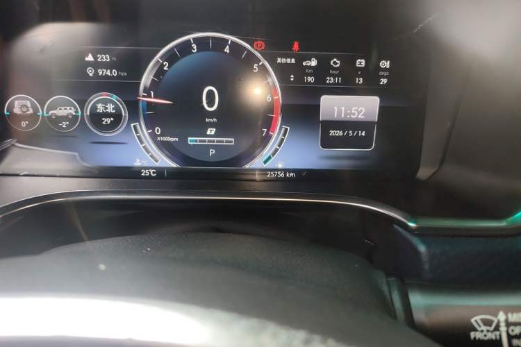 Used BAIC Off-Road BJ40 2018 PLUS 2.3T Automatic Four-Wheel Drive Premium Edition China V Odometer Close Up