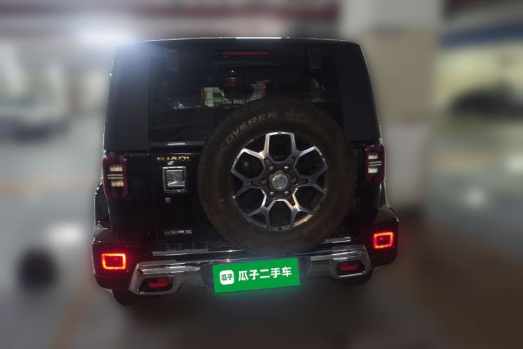 Used BAIC Off-Road BJ40 2018 PLUS 2.3T Automatic Four-Wheel Drive Flagship Version China V Emission Standard Rear