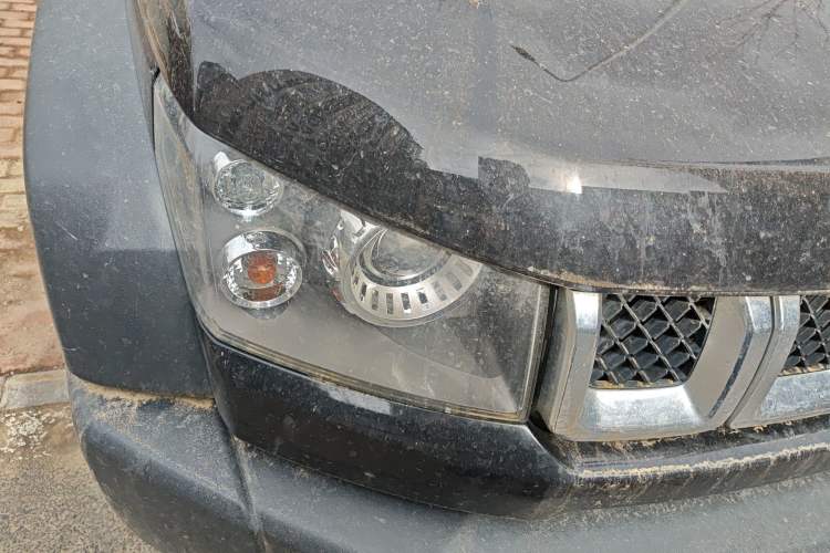 Used BAIC Off-Road BJ40 2018 40L 2.0T Manual Diesel Four-Wheel Drive Prestige Edition Right Front Headlight