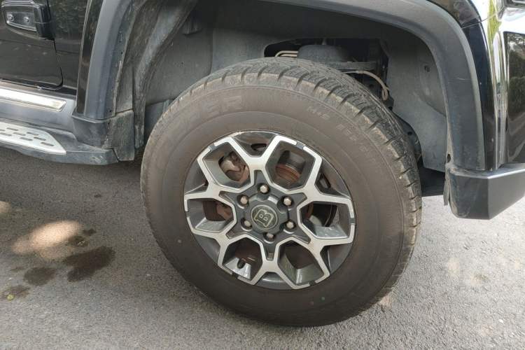 Used BAIC Off-Road BJ40 2018 PLUS 2.3T Automatic Four-Wheel Drive Premium Edition China V Right Front Wheel Hub