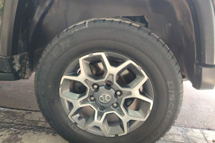 Used BAIC Off-Road BJ40 2018 PLUS 2.3T Automatic Four-Wheel Drive Premium Edition China V Right Front Wheel Hub