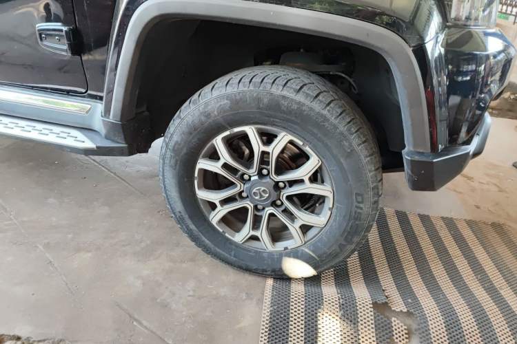 Used BAIC Off-Road BJ40 2018 PLUS 2.0T Automatic Four-Wheel Drive Urban Hunter Edition Right Front Wheel Hub