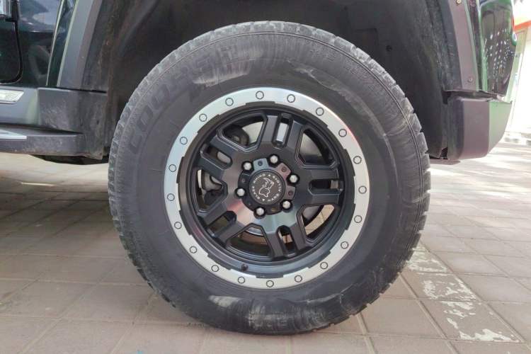 Used BAIC Off-Road BJ40 2018 PLUS 2.0T Automatic Four-Wheel Drive Urban Hunter Edition Right Front Wheel Hub