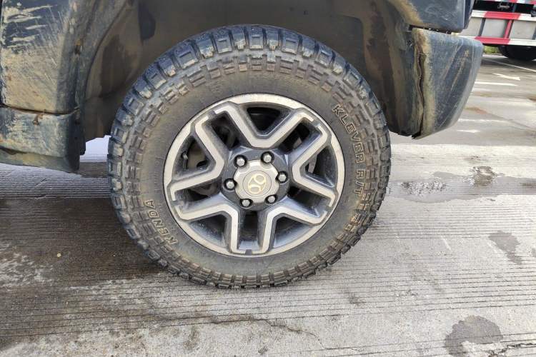 Used BAIC Off-Road BJ40 2018 40L 2.0T Manual Diesel Four-Wheel Drive Prestige Edition Right Front Wheel Hub